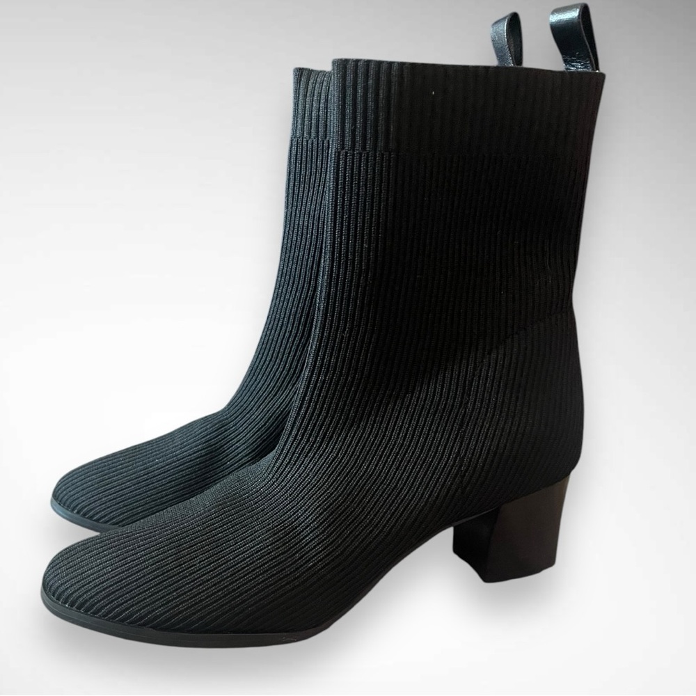 L'AMOUR DES PIEDS Picarus Black Stretch Knit Bootie‎ With Heel Size 7 | EUC
